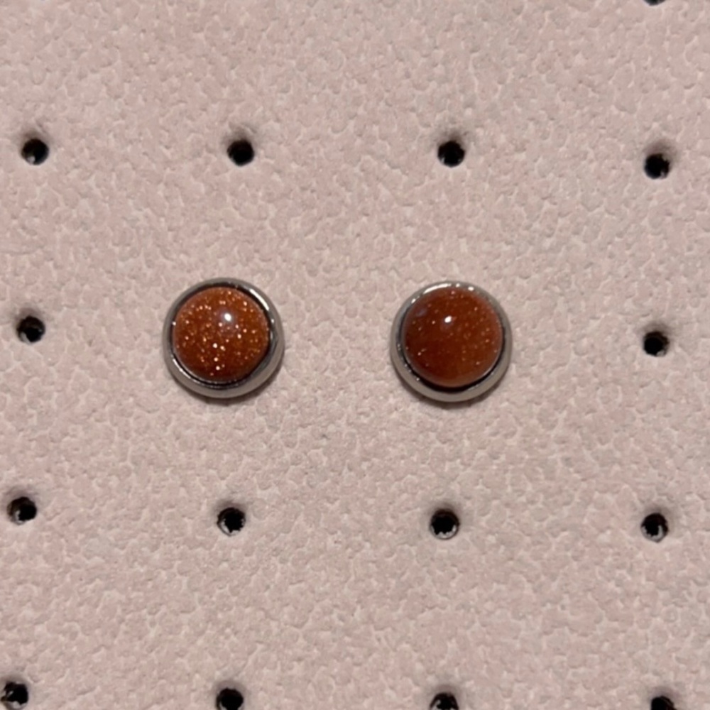 Handmade studs. Assorted stone types - Picture 7 of 8